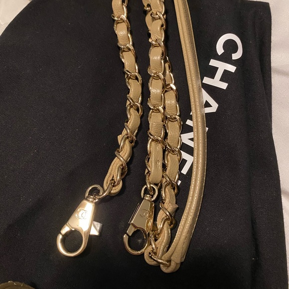 Authentic Medium Coco Handle Chanel Dark Beige - Picture 10 of 15